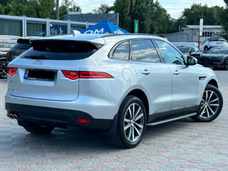 Jaguar F-PACE foto 4