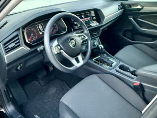 Volkswagen Jetta foto 14