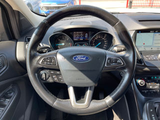 Ford Kuga foto 9