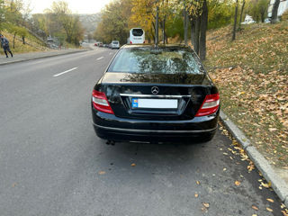 Mercedes C-Class foto 6