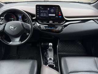 Toyota C-HR foto 5