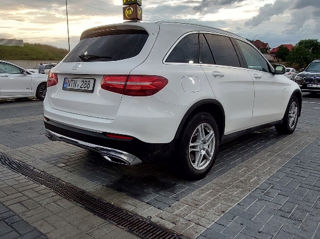 Mercedes GLC foto 2