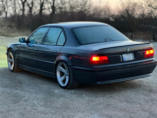 BMW 7 Series foto 9