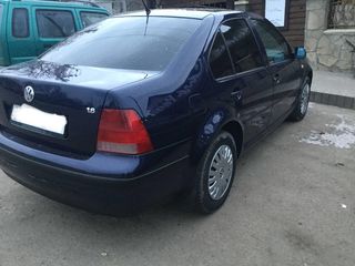 Volkswagen Bora foto 2