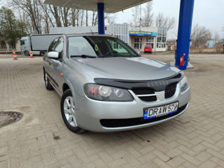 Nissan Almera foto 5