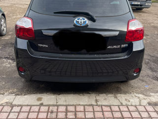 Toyota Auris фото 2