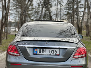 Mercedes E-Class foto 6