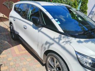 Renault Grand Scenic foto 2