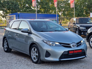 Toyota Auris foto 1