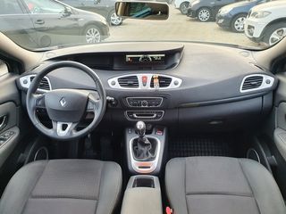 Renault Grand Scenic foto 10