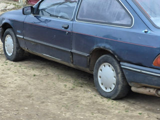 Ford Sierra foto 3