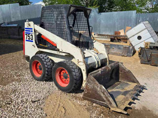 Mini încărcător Bobcat 753 фото 0