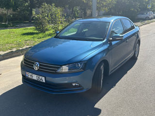 Volkswagen Jetta foto 2