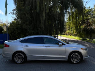 Ford Fusion foto 4