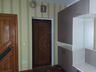 Apartament cu 2 camere, 79 m², Buiucani, Chișinău foto 4