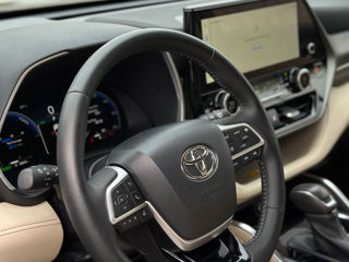 Toyota Highlander foto 10