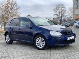 Volkswagen Golf foto 1