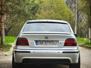 BMW 5 Series foto 4