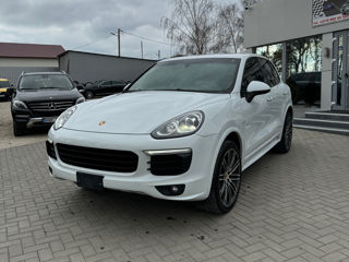 Porsche Cayenne foto 2