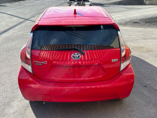 Toyota Prius c foto 4