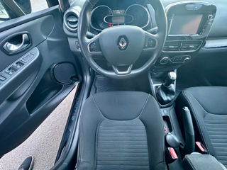 Renault Clio foto 6