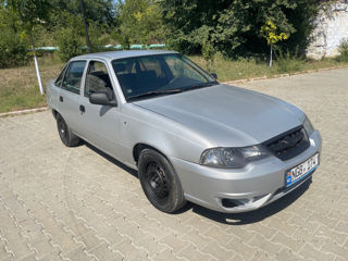 Daewoo Nexia foto 2