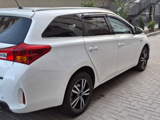 Toyota Auris foto 8