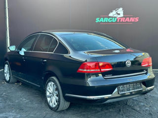 Volkswagen Passat foto 4