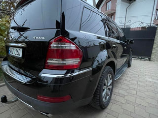 Mercedes GL-Class foto 2