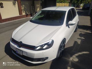 Бампер с решеткой Golf6 оригинал foto 2