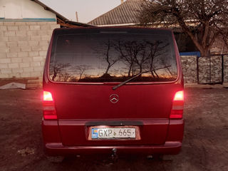 Mercedes Vito foto 2