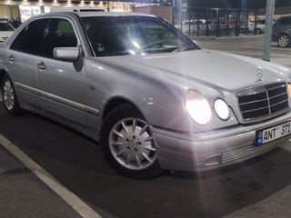 Mercedes E-Class