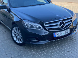 Mercedes E-Class foto 1