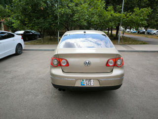 Volkswagen Passat foto 6