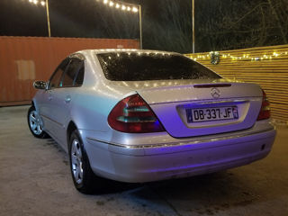 Mercedes E-Class foto 4