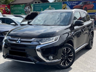 Mitsubishi Outlander foto 1