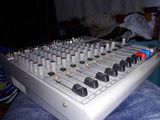 vind mixer si amplificator(usiliteli)5000lei pe ambele in stare foarte buna foto 2