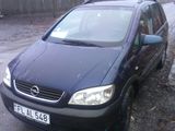 Opel Zafira foto 1