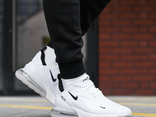 Nike Air Max 270 White/Black Unisex foto 9