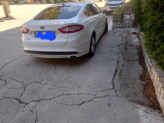 Ford Fusion foto 5