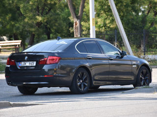 BMW 5 Series foto 7