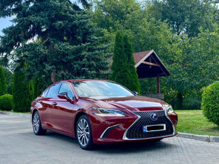 Lexus ES Series