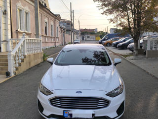 Ford Fusion foto 4