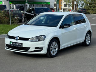 Volkswagen Golf foto 1