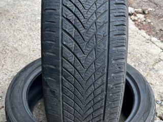 Продам 2 б.у шины 225/45 R19 Tracmax Trac saver Allseason