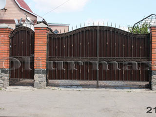 Copertine, balustrade,   porți, garduri,gratii, uși metalice, alte confecții din fier forjat. foto 6