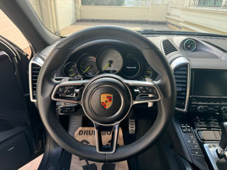 Porsche Cayenne foto 9