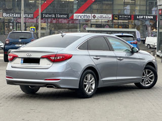 Hyundai Sonata foto 4