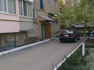 Срочно продам 2-х комнатную квартиру в Хынчештах foto 3