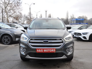 Ford Kuga foto 2